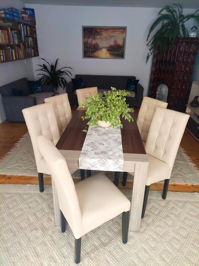 Rita Vendeghaz Apartment Ciumani ภายนอก รูปภาพ