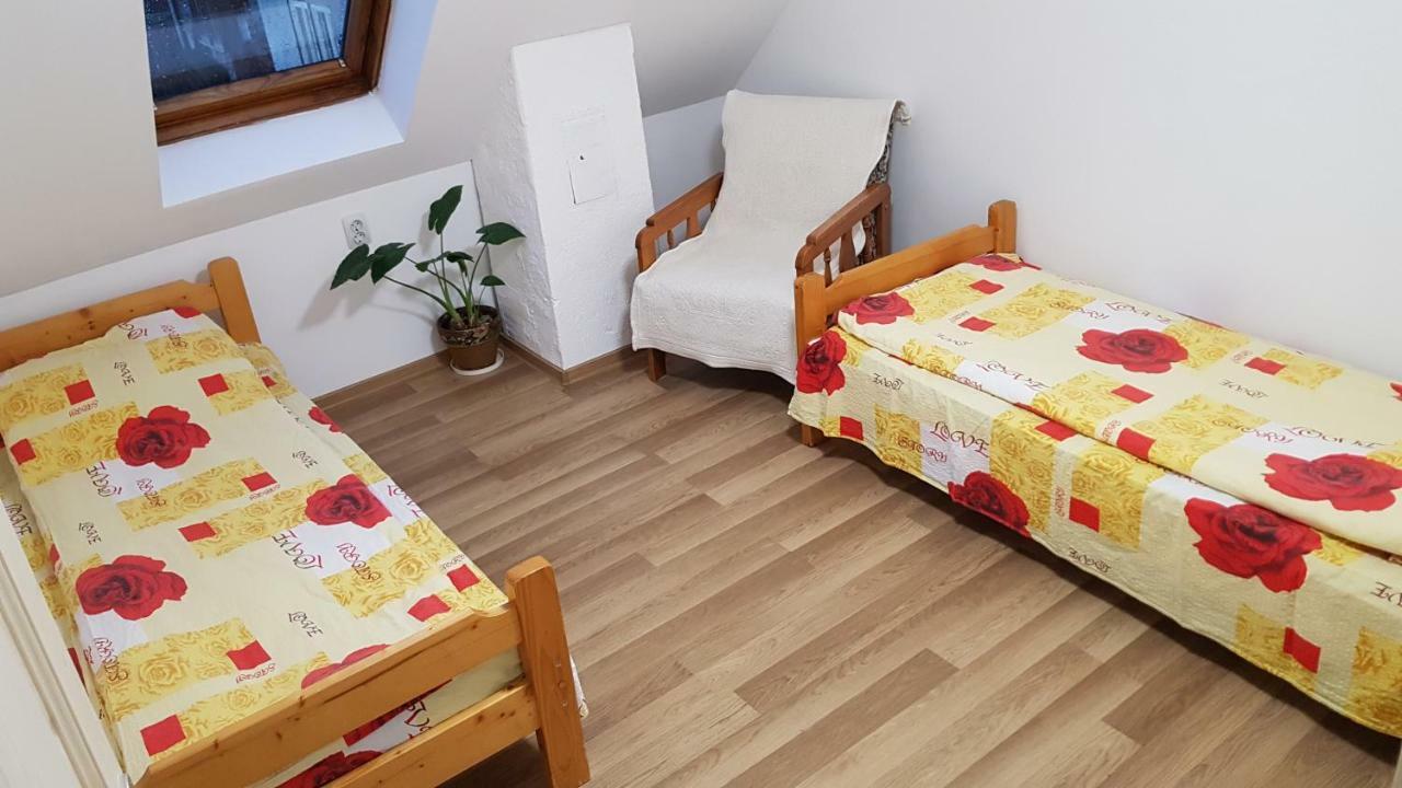 Rita Vendeghaz Apartment Ciumani ภายนอก รูปภาพ